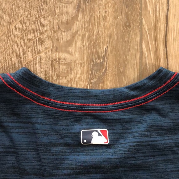 Like new! - NIKE Dri-Fit MLB Red Sox Tee - Picture 8 of 10